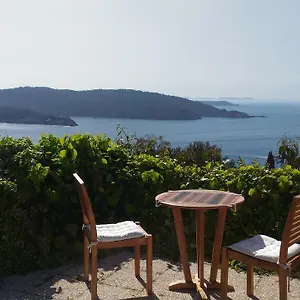 La Coccinelle Aparthotel Ile du Levant